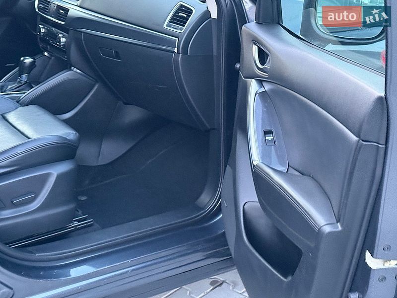 Внедорожник / Кроссовер Mazda CX-5 2015 в Сарнах