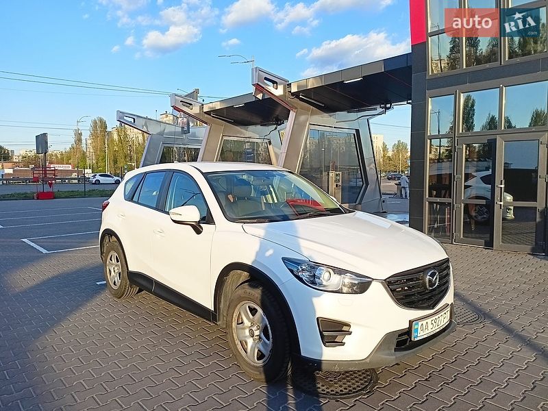 Внедорожник / Кроссовер Mazda CX-5 2017 в Киеве