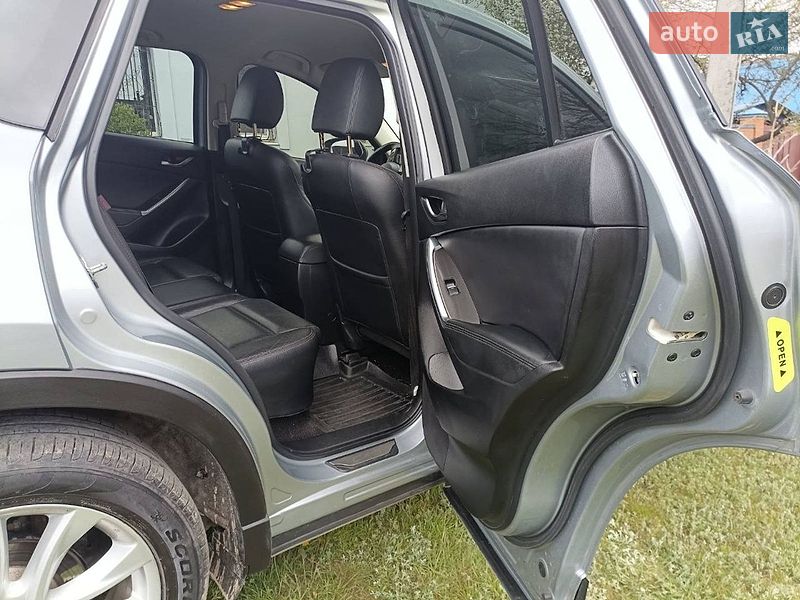 Внедорожник / Кроссовер Mazda CX-5 2016 в Сумах