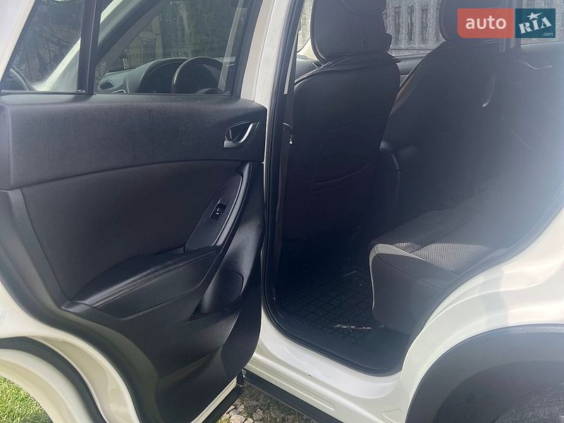 Внедорожник / Кроссовер Mazda CX-5 2016 в Ивано-Франковске