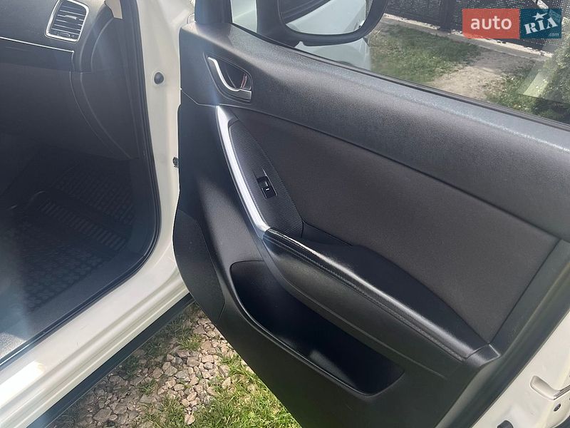 Внедорожник / Кроссовер Mazda CX-5 2016 в Ивано-Франковске
