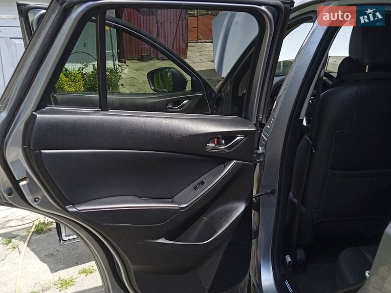 Внедорожник / Кроссовер Mazda CX-5 2014 в Олевске