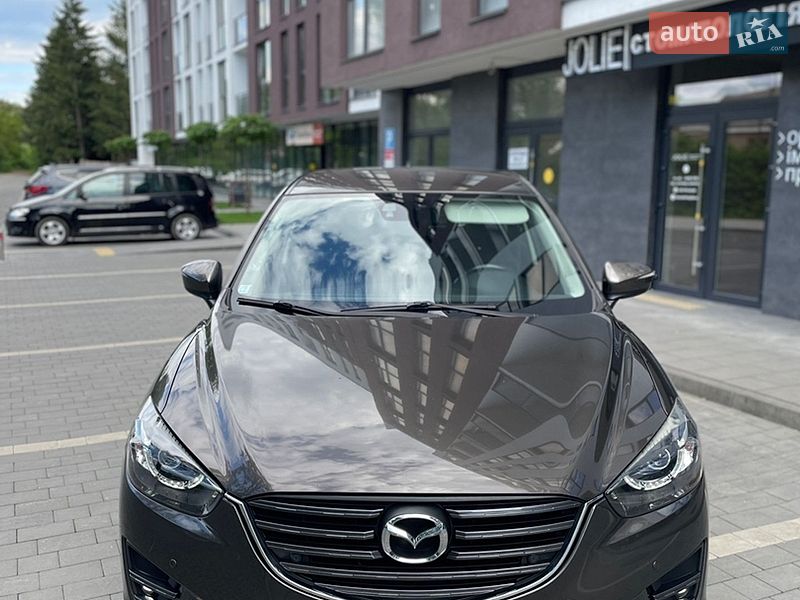 Внедорожник / Кроссовер Mazda CX-5 2016 в Сваляве
