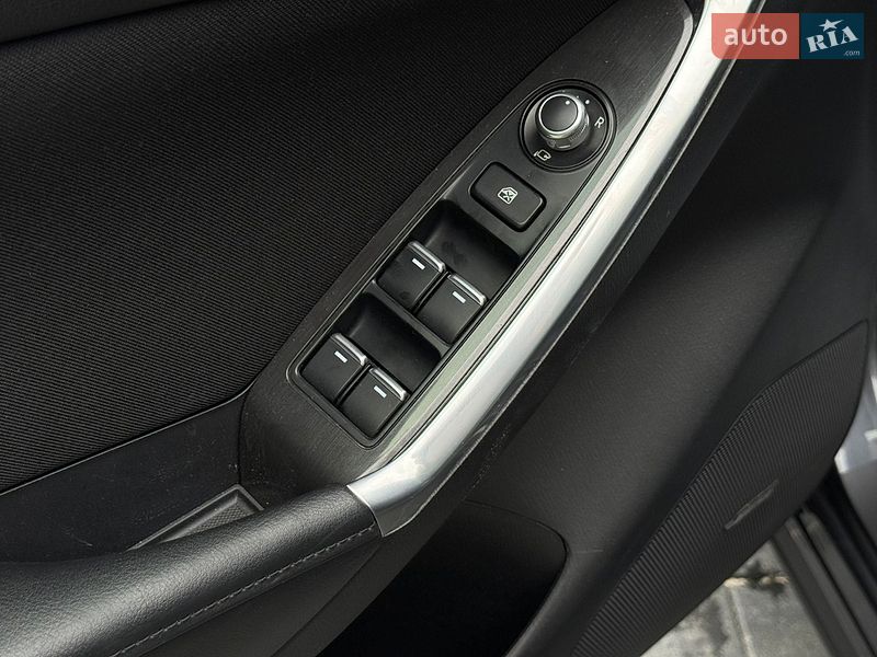 Внедорожник / Кроссовер Mazda CX-5 2015 в Ивано-Франковске фото 10 Внедорожник / Кроссовер Mazda CX-5 2015 в Ивано-Франковске