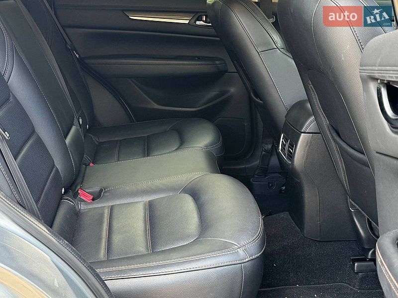 Внедорожник / Кроссовер Mazda CX-5 2018 в Киеве
