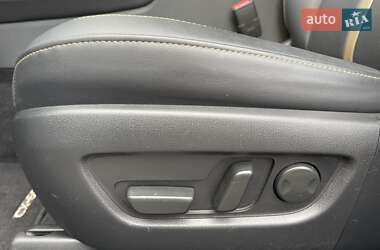 Внедорожник / Кроссовер Mazda CX-60 2023 в 
