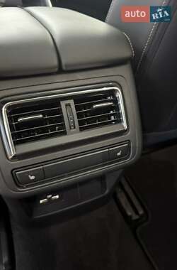 Позашляховик / Кросовер Mazda CX-60 2023 в 