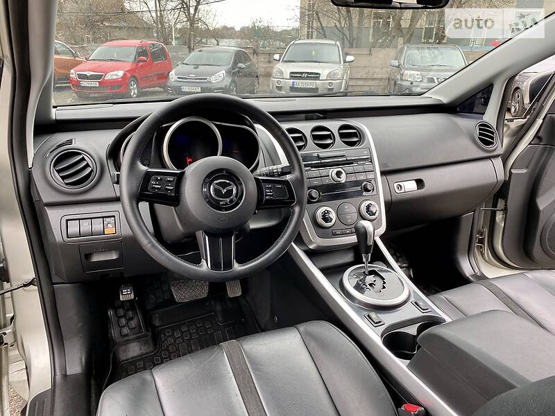 Позашляховик / Кросовер Mazda CX-7 2008 в Києві