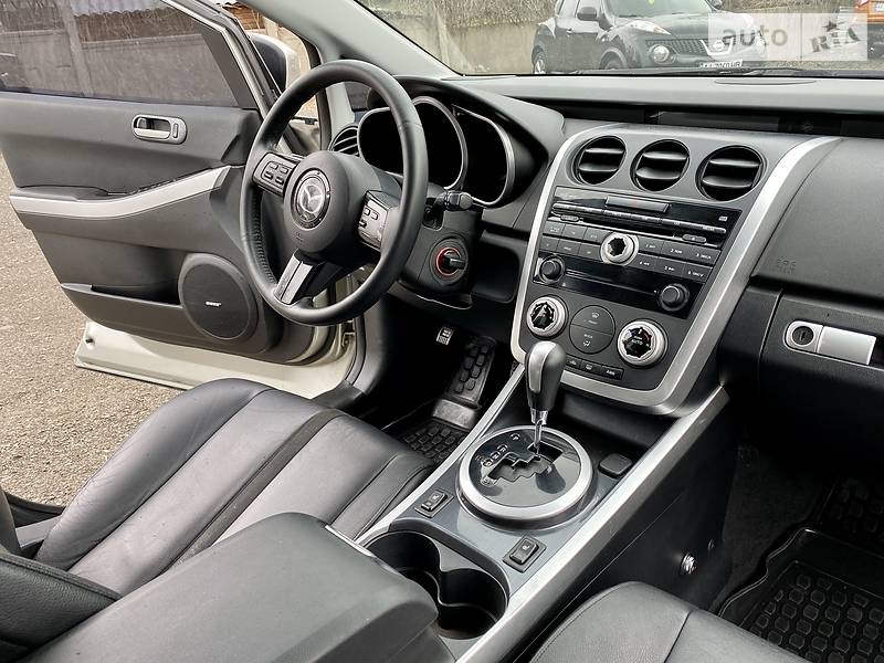 Позашляховик / Кросовер Mazda CX-7 2008 в Києві