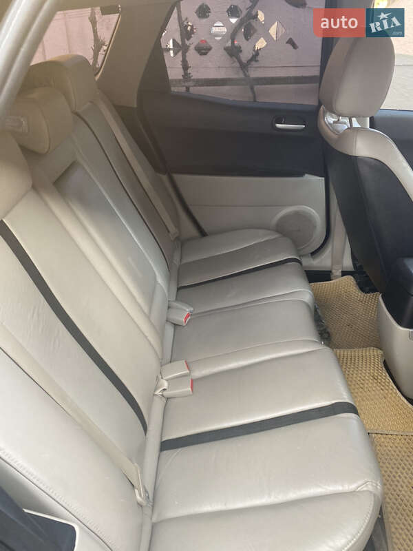 Позашляховик / Кросовер Mazda CX-7 2009 в Чернівцях