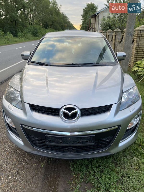 Позашляховик / Кросовер Mazda CX-7 2011 в Чернівцях