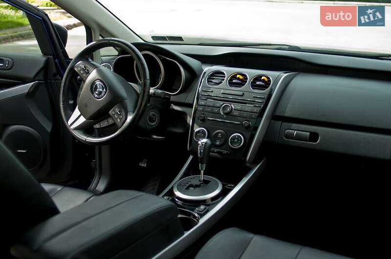 Позашляховик / Кросовер Mazda CX-7 2010 в Києві