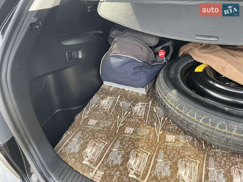 Позашляховик / Кросовер Mazda CX-7 2011 в Львові