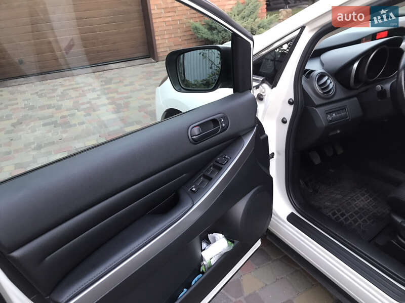 Позашляховик / Кросовер Mazda CX-7 2010 в Луцьку