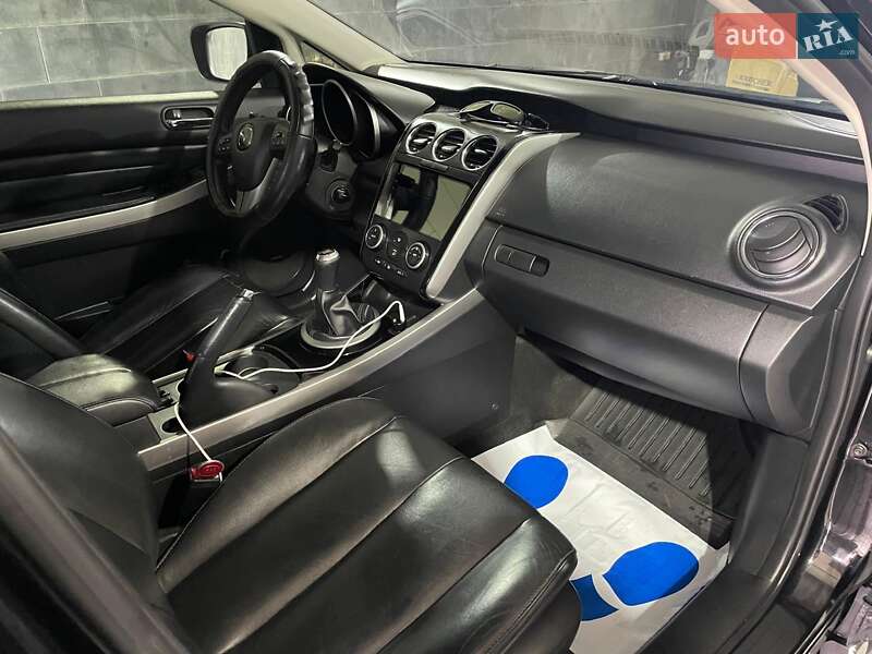 Позашляховик / Кросовер Mazda CX-7 2010 в Косові