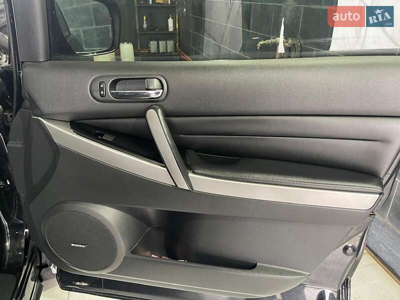 Позашляховик / Кросовер Mazda CX-7 2010 в Косові