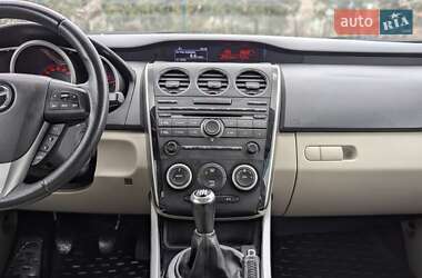 Внедорожник / Кроссовер Mazda CX-7 2009 в 