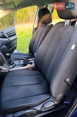 Позашляховик / Кросовер Mazda CX-7 2010 в 