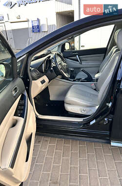 Внедорожник / Кроссовер Mazda CX-7 2011 в 