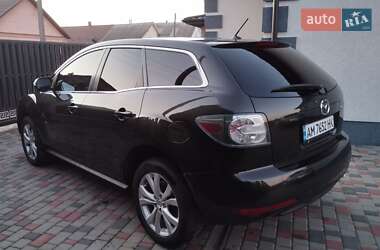 Позашляховик / Кросовер Mazda CX-7 2010 в 