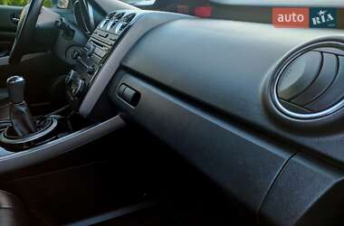 Позашляховик / Кросовер Mazda CX-7 2010 в 