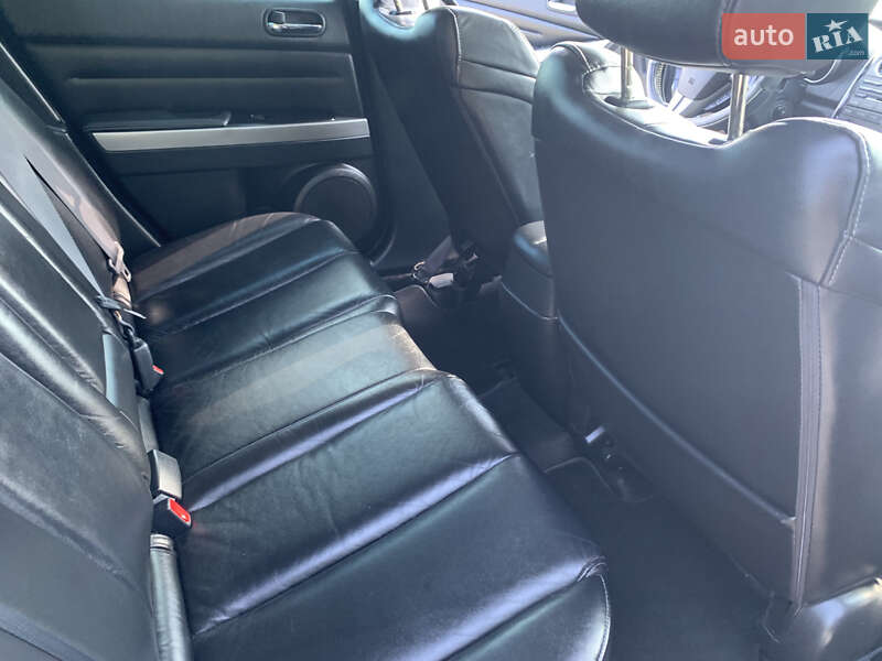 Позашляховик / Кросовер Mazda CX-7 2011 в Чернівцях