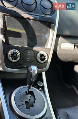 Позашляховик / Кросовер Mazda CX-7 2007 в 