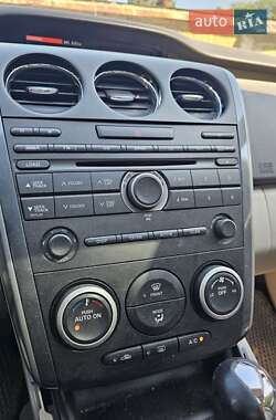 Позашляховик / Кросовер Mazda CX-7 2009 в 