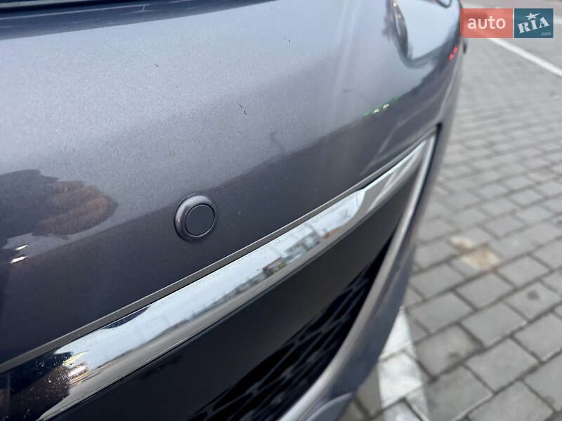 Позашляховик / Кросовер Mazda CX-7 2010 в Києві