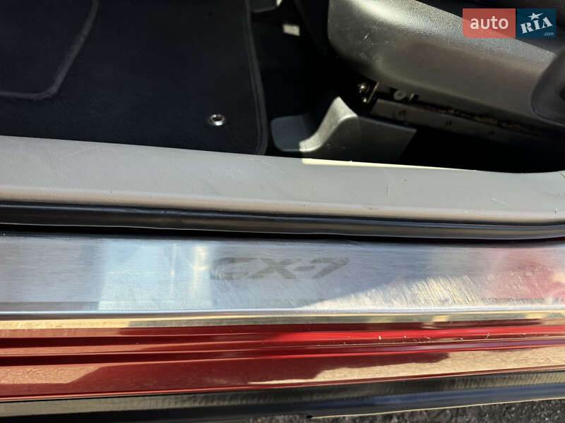 Позашляховик / Кросовер Mazda CX-7 2006 в Києві