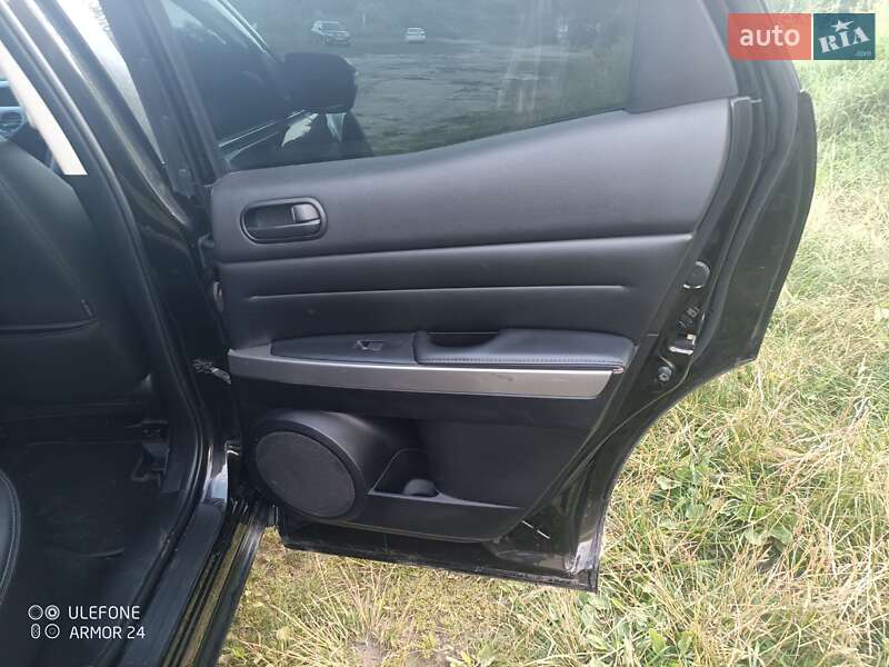 Позашляховик / Кросовер Mazda CX-7 2010 в Чернігові