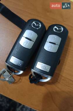 Позашляховик / Кросовер Mazda CX-7 2011 в 