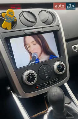Внедорожник / Кроссовер Mazda CX-7 2009 в 