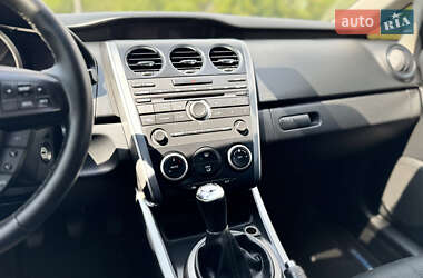 Позашляховик / Кросовер Mazda CX-7 2010 в 