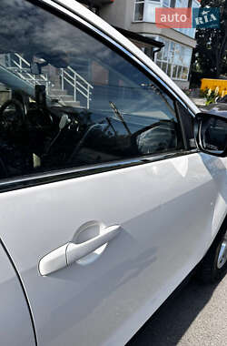 Внедорожник / Кроссовер Mazda CX-7 2010 в 