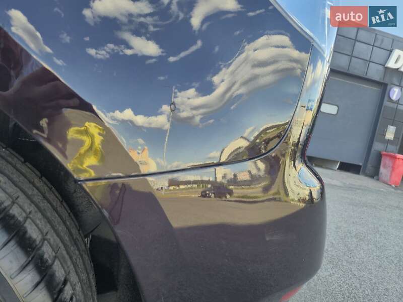 Позашляховик / Кросовер Mazda CX-7 2010 в Києві