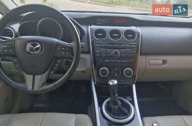 Внедорожник / Кроссовер Mazda CX-7 2009 в 