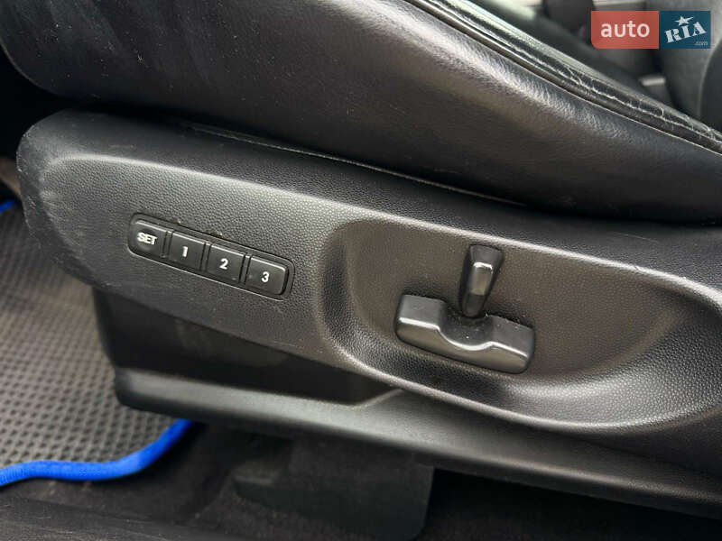 Внедорожник / Кроссовер Mazda CX-7 2010 в Новояворовске