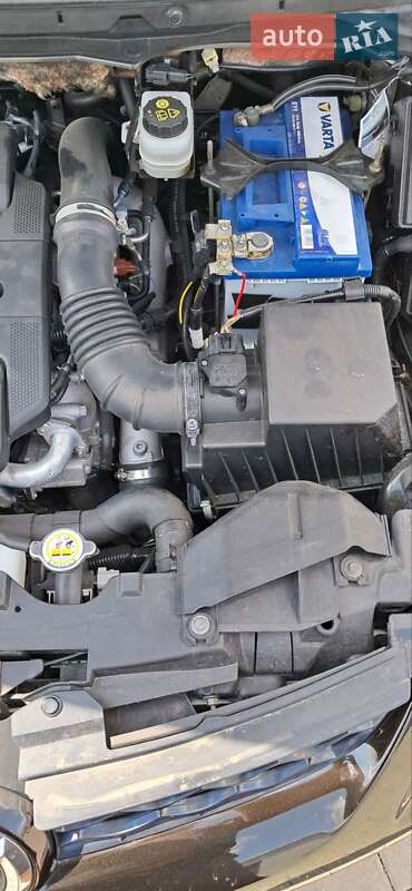 Позашляховик / Кросовер Mazda CX-7 2012 в Нововолинську