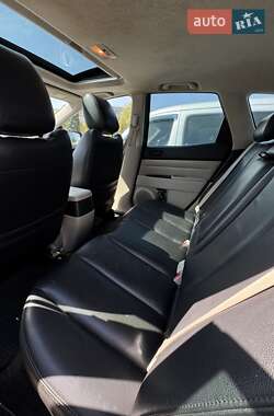 Позашляховик / Кросовер Mazda CX-7 2010 в 