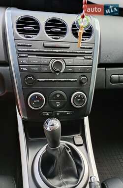 Позашляховик / Кросовер Mazda CX-7 2010 в 