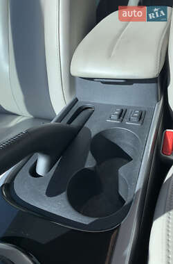 Внедорожник / Кроссовер Mazda CX-7 2011 в 