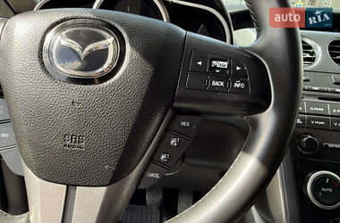 Позашляховик / Кросовер Mazda CX-7 2010 в 