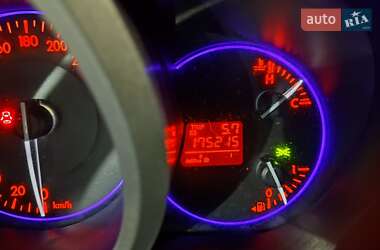 Позашляховик / Кросовер Mazda CX-7 2010 в 