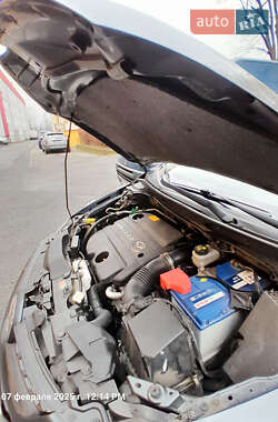 Внедорожник / Кроссовер Mazda CX-7 2011 в 