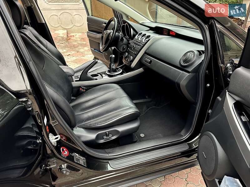 Позашляховик / Кросовер Mazda CX-7 2010 в Чернівцях