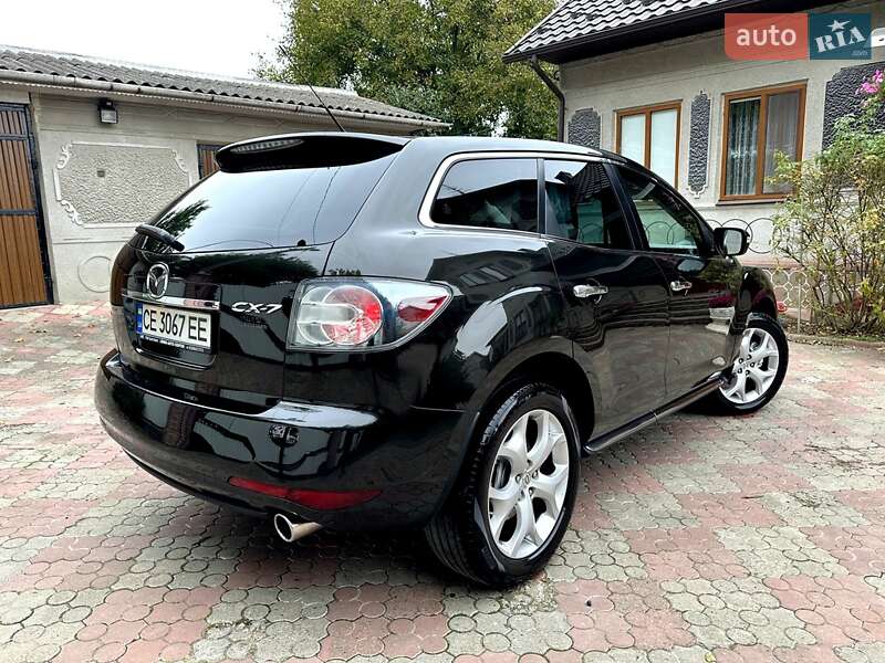 Позашляховик / Кросовер Mazda CX-7 2010 в Чернівцях