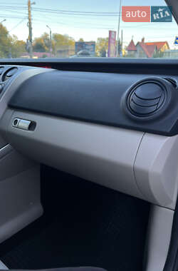 Позашляховик / Кросовер Mazda CX-7 2008 в 