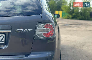 Позашляховик / Кросовер Mazda CX-7 2009 в 