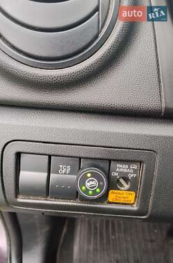 Позашляховик / Кросовер Mazda CX-7 2009 в 